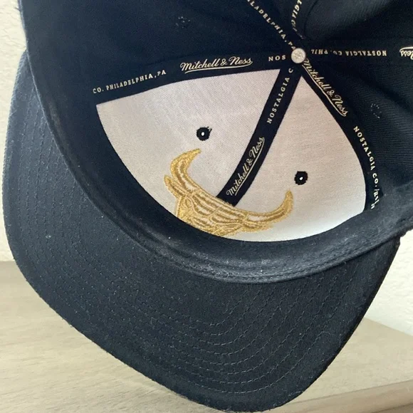 NBA Chicago Bulls - Picture 5 of 5